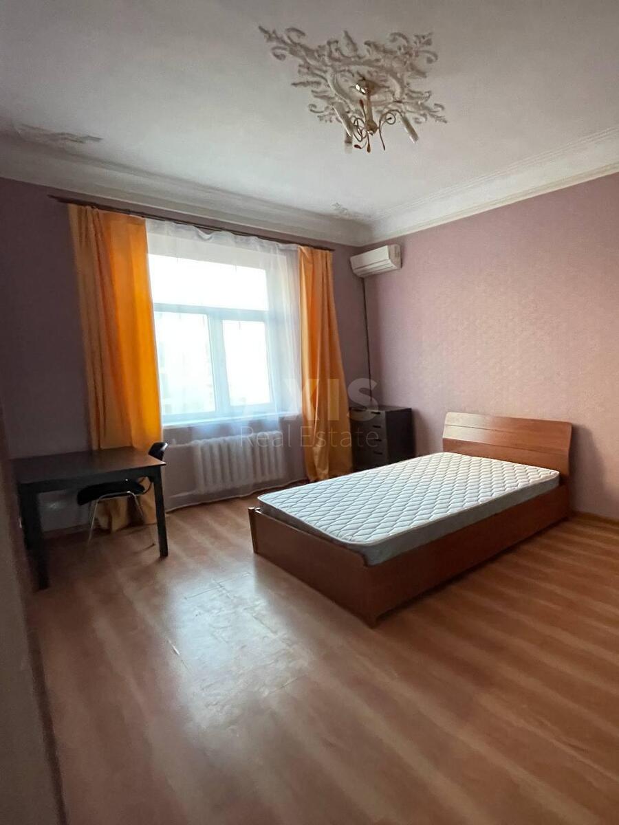 4k apartment bul. Shevchenka Tarasa 5810