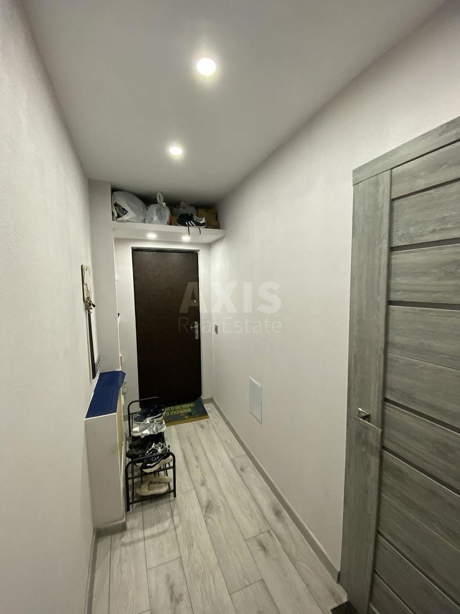 1k apartment vul. Myropil's'ka 16Б10