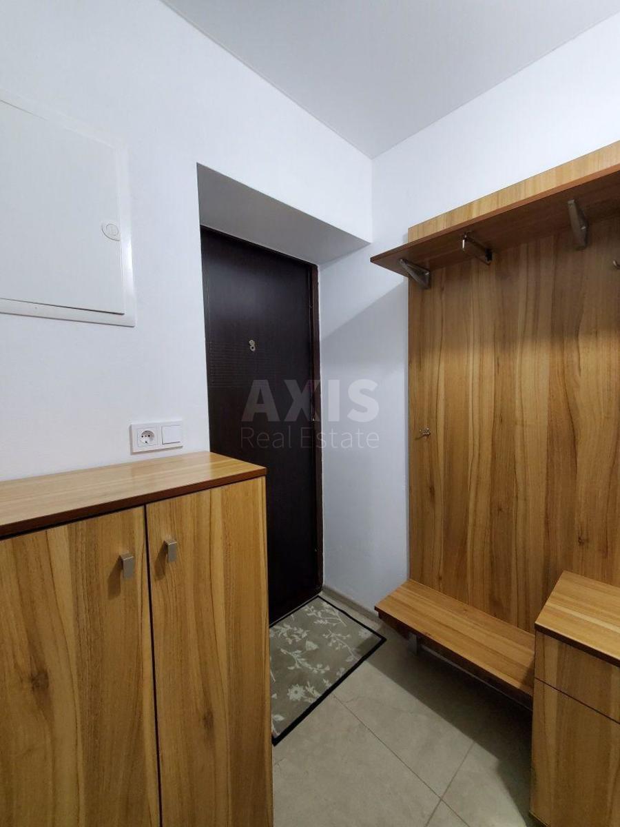 1k apartment vul. Post-Volyns'ka 2/1032