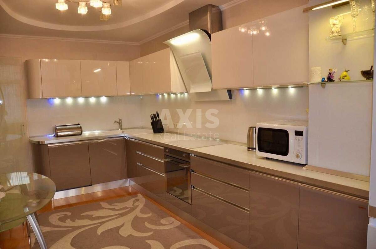 4k apartment vul. Yulia Zdanovska 52/359086