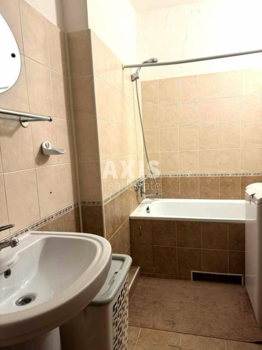 3k apartment vul. Levandovs'ka 1411