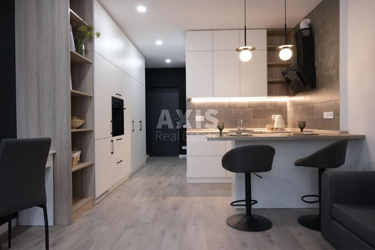 1k apartment vul. Radchenka Petra 273