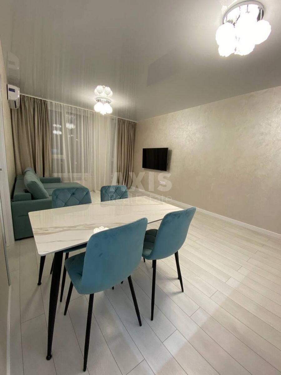 1k apartment pr-t Sobornosti 17637241