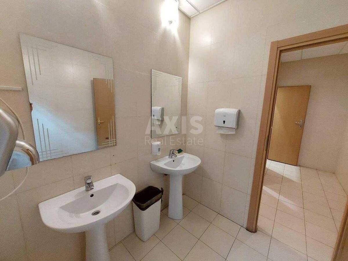 Office vul. Verhnij Val 28, 130m21