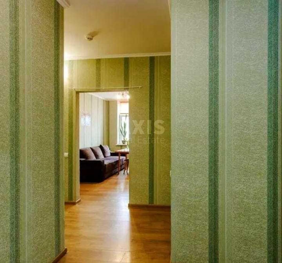 1k apartment vul. Ahmatovoi' Anny 222