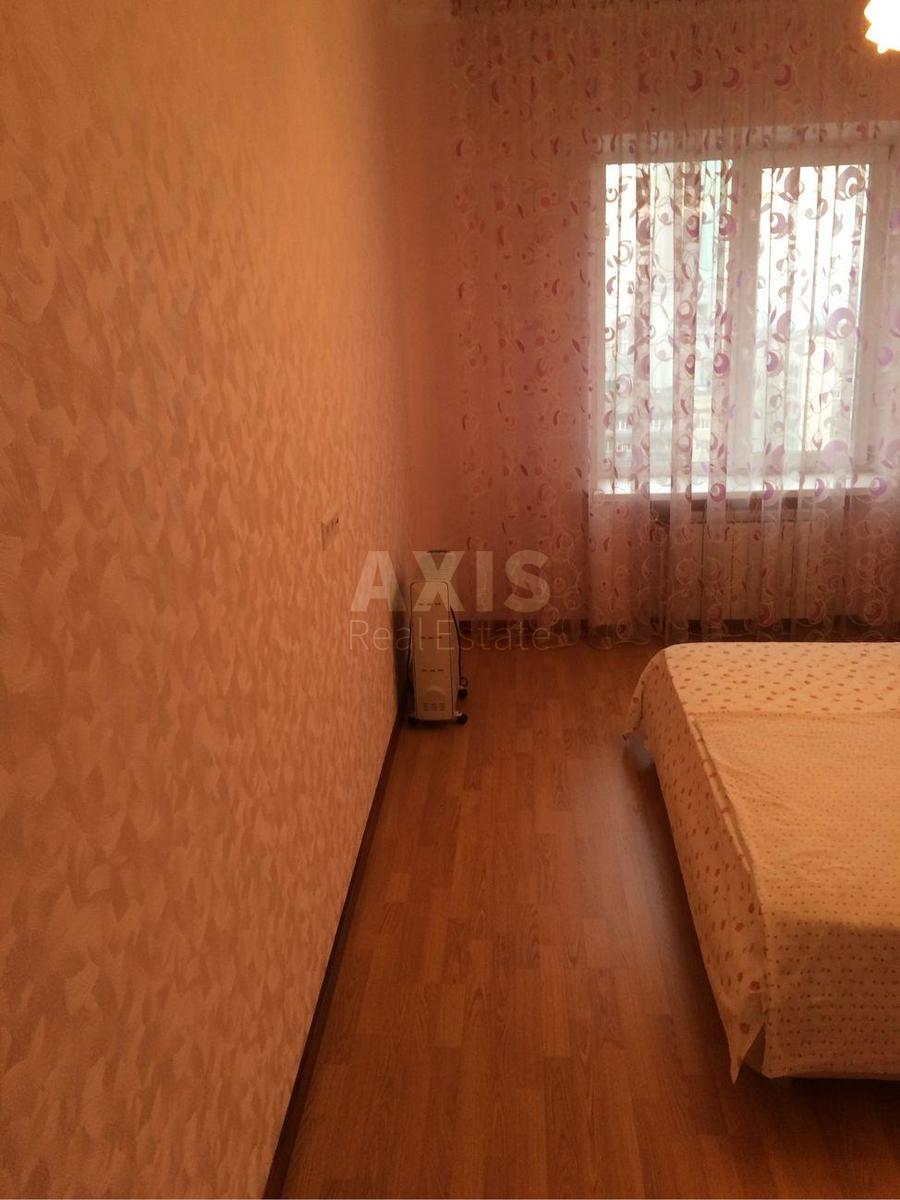 2k apartment vul. Dmytrivs'ka 698