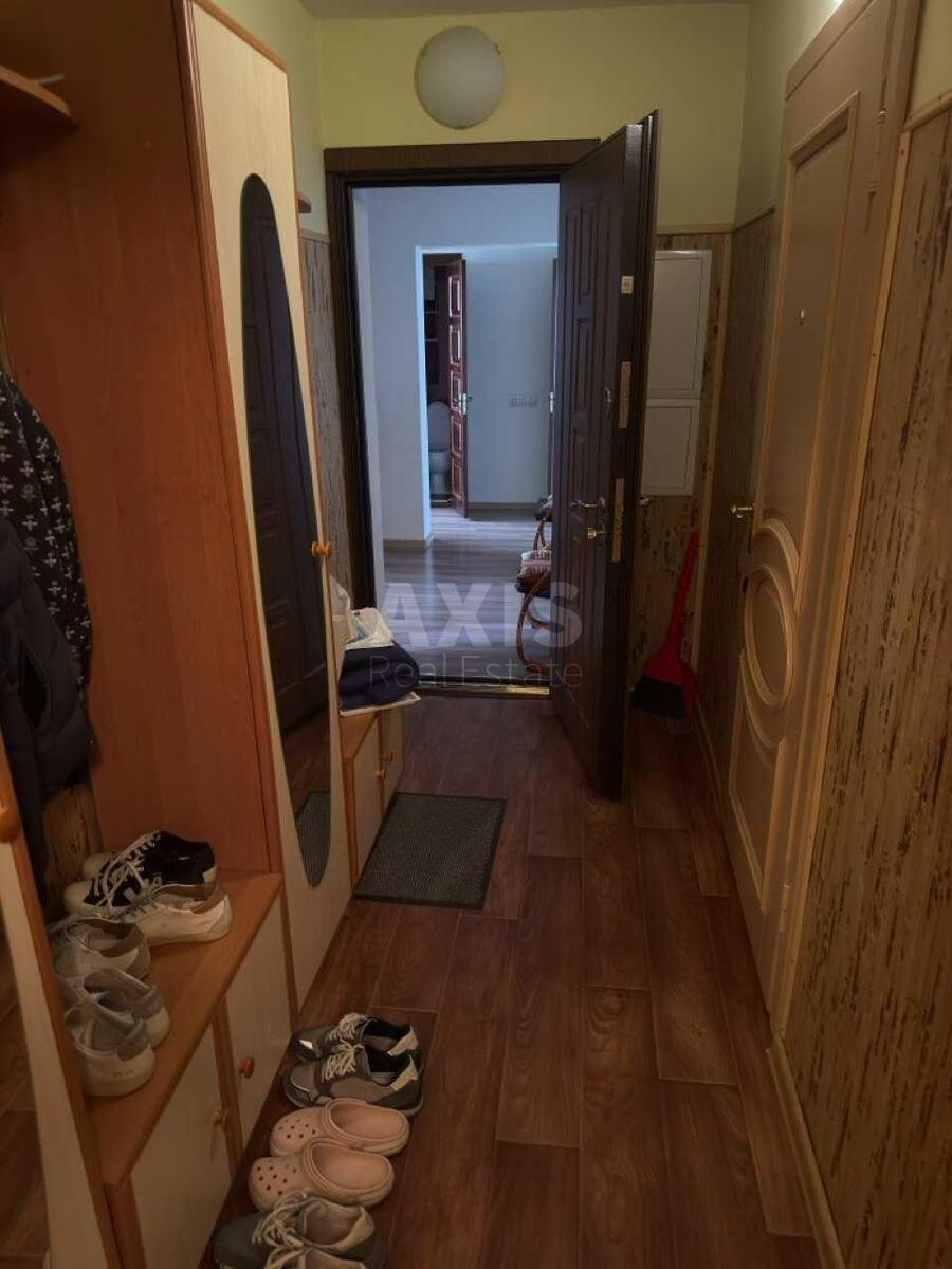 3k apartment vul. Ahmatovoi' Anny 11565637