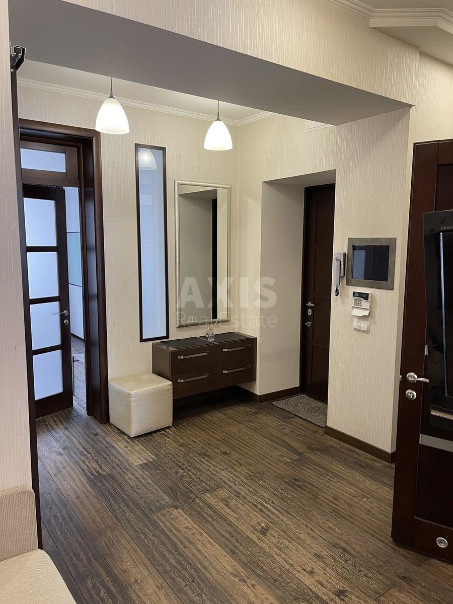 1k apartment vul. Volodymyrs'ka 837
