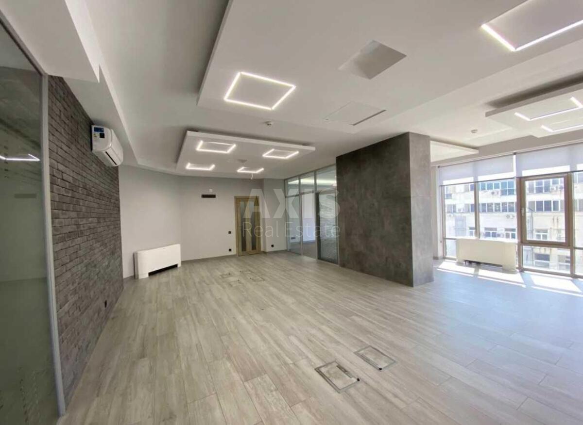 Office vul. Velyka Vasyl'kivs'ka 72А, 190m261192