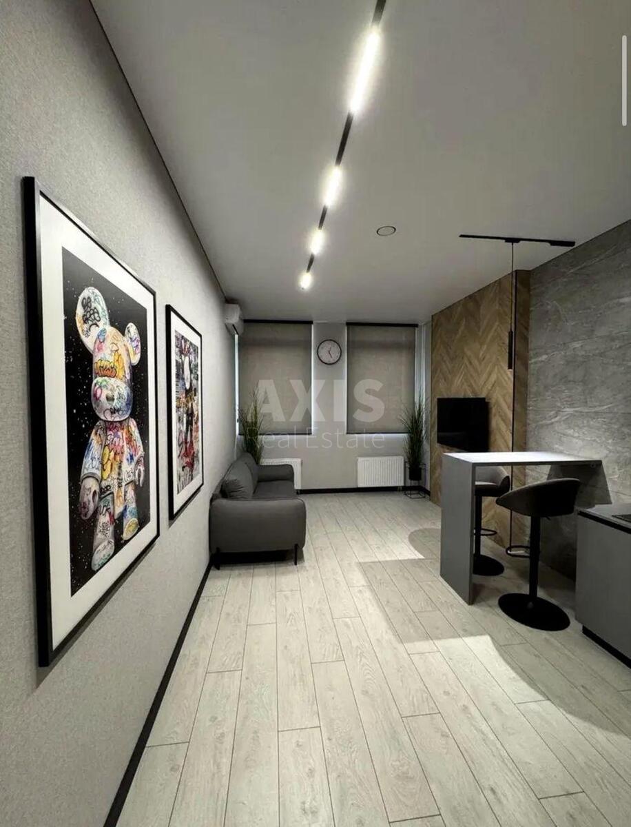 1k apartment pr-t Berestejskij 11623791