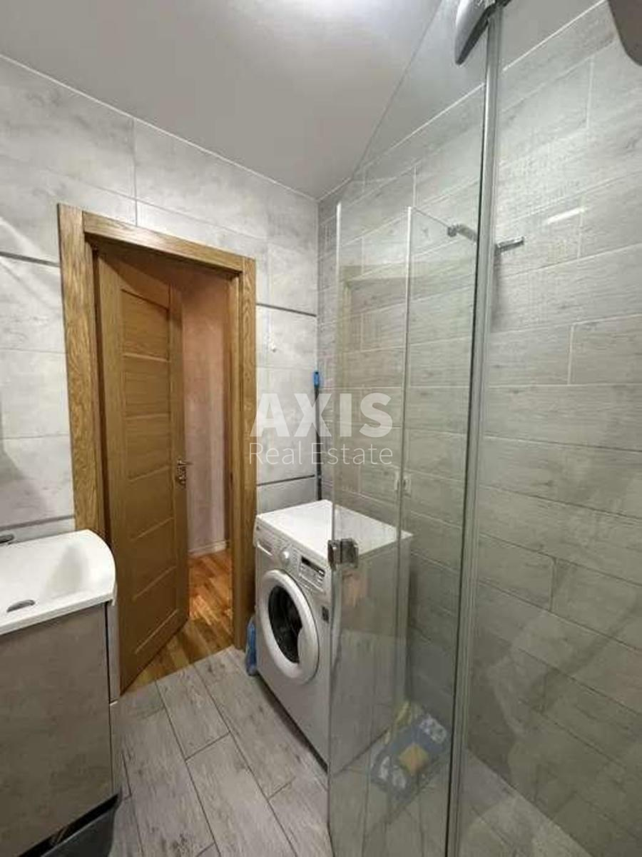 1k apartment vul. Naberezhno-Hreshhatyc'ka 33255163