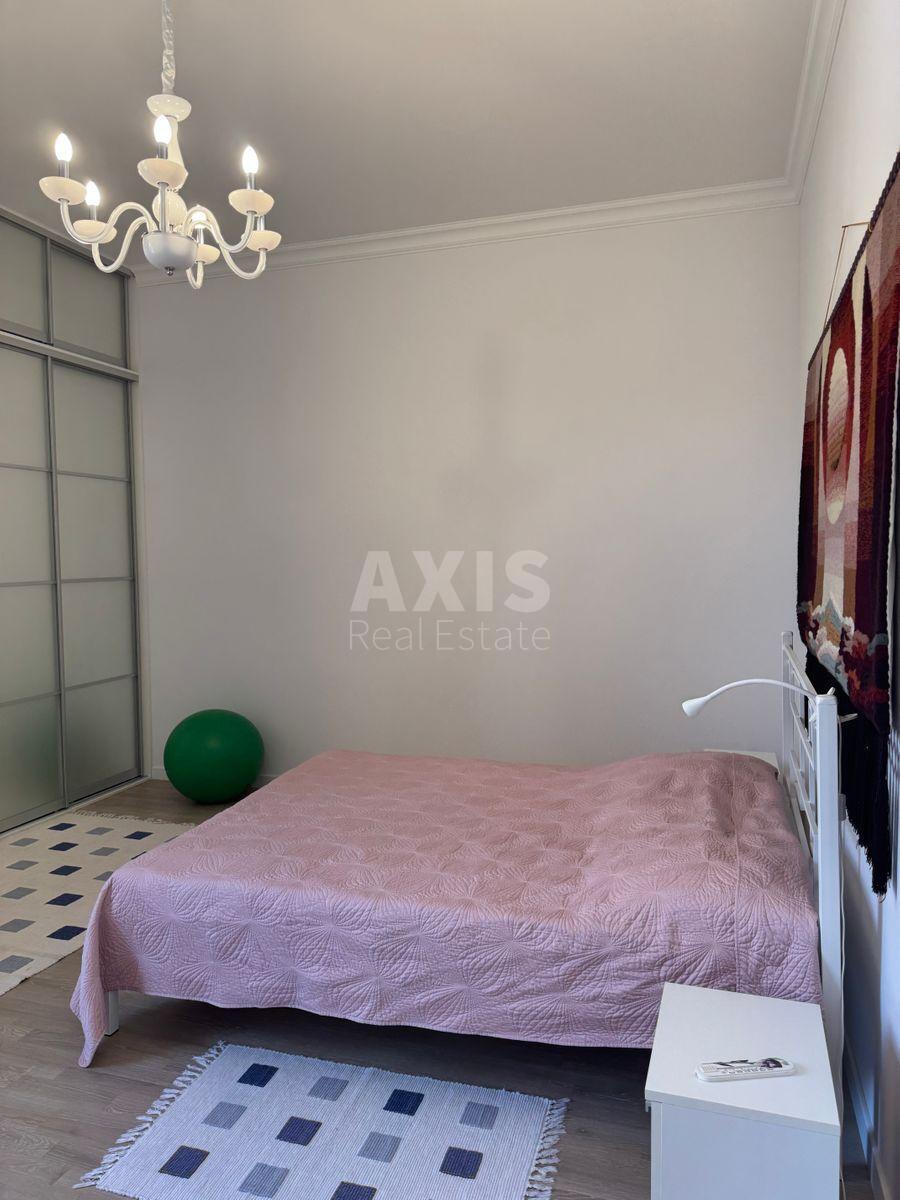 4k apartment vul. Kost'ol'na 15578779