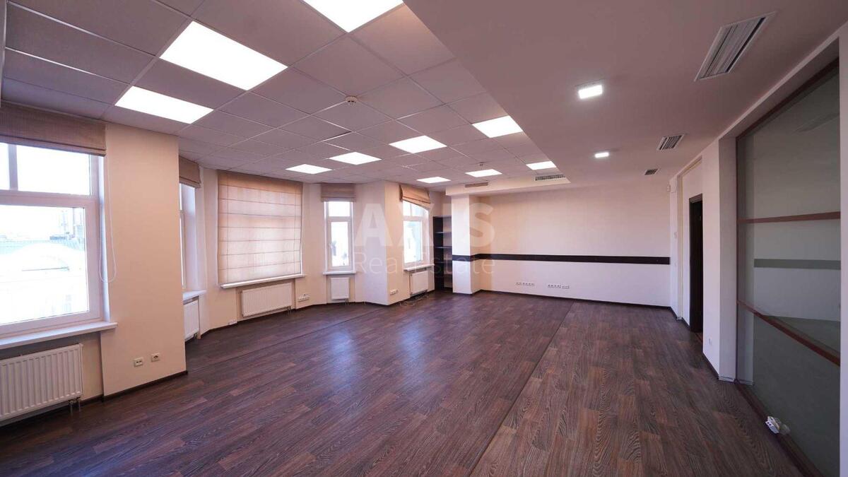 Office vul. Volodymyrs'ka 38, 323m20