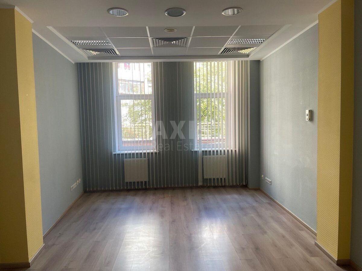 Office vul. Dmytrivs'ka 92/94, 100m22