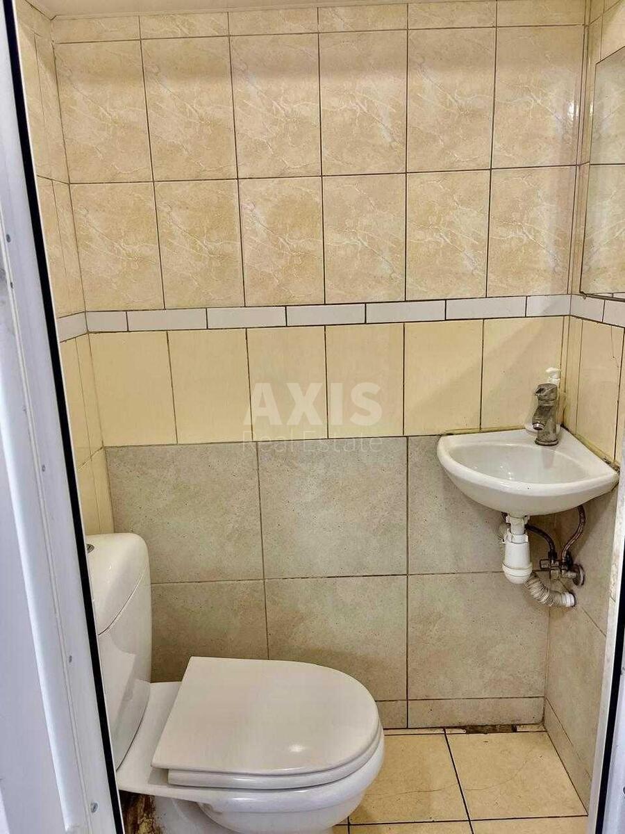 Объект торговли пр-т Лобановского 4Д, 40м27