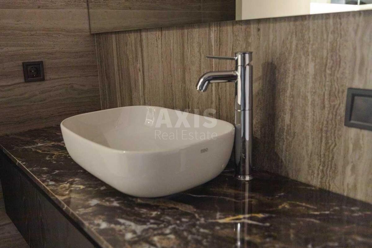 Офис ул. Панаса Мирного 8, 170м29