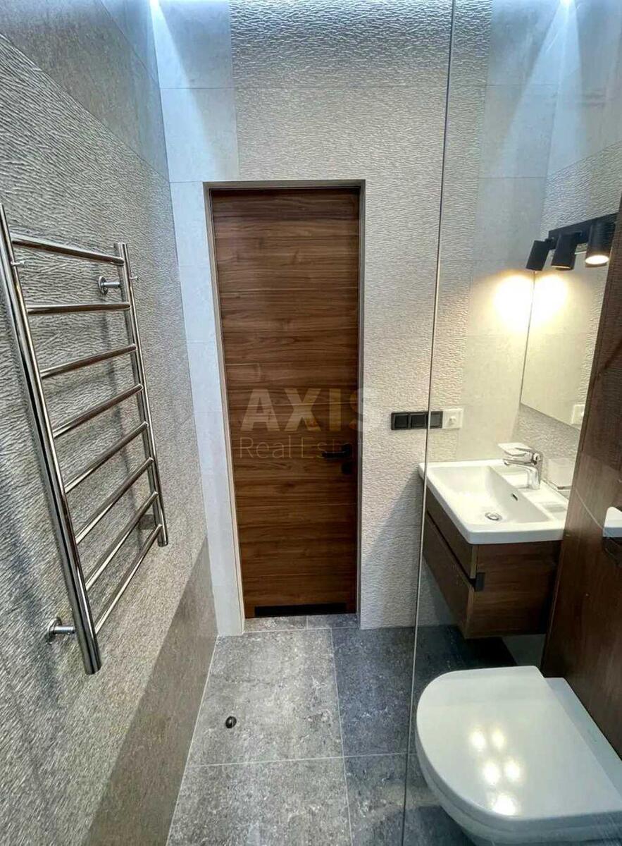 3k apartment nab. Dniprovs'ka 18629167