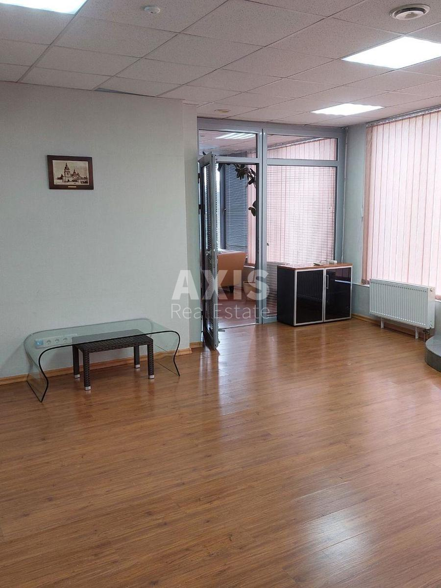 Офис бул. Шевченко Тараса 33Б, 136м24