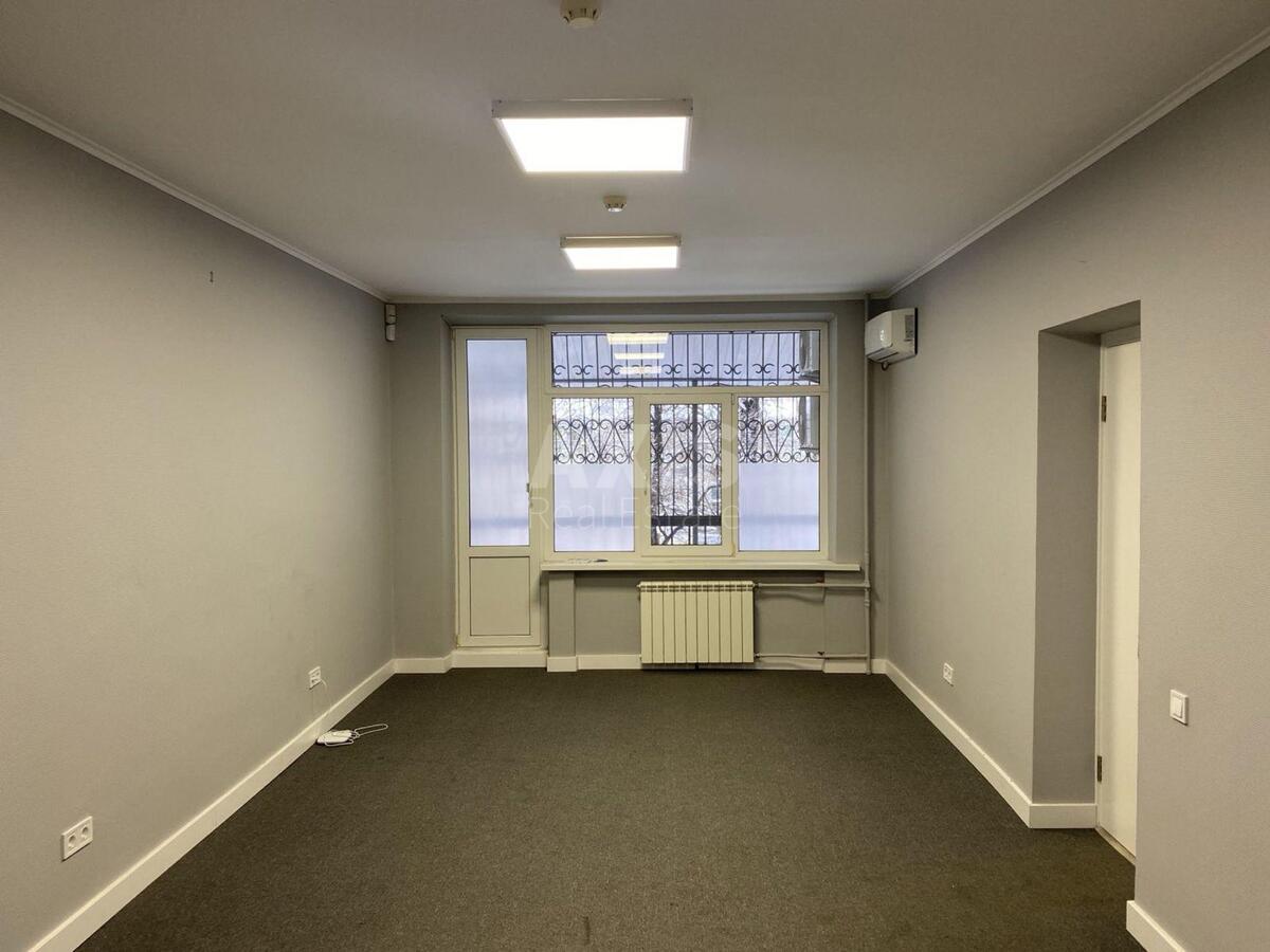 Office vul. Velyka Vasyl'kivs'ka 43, 98m2