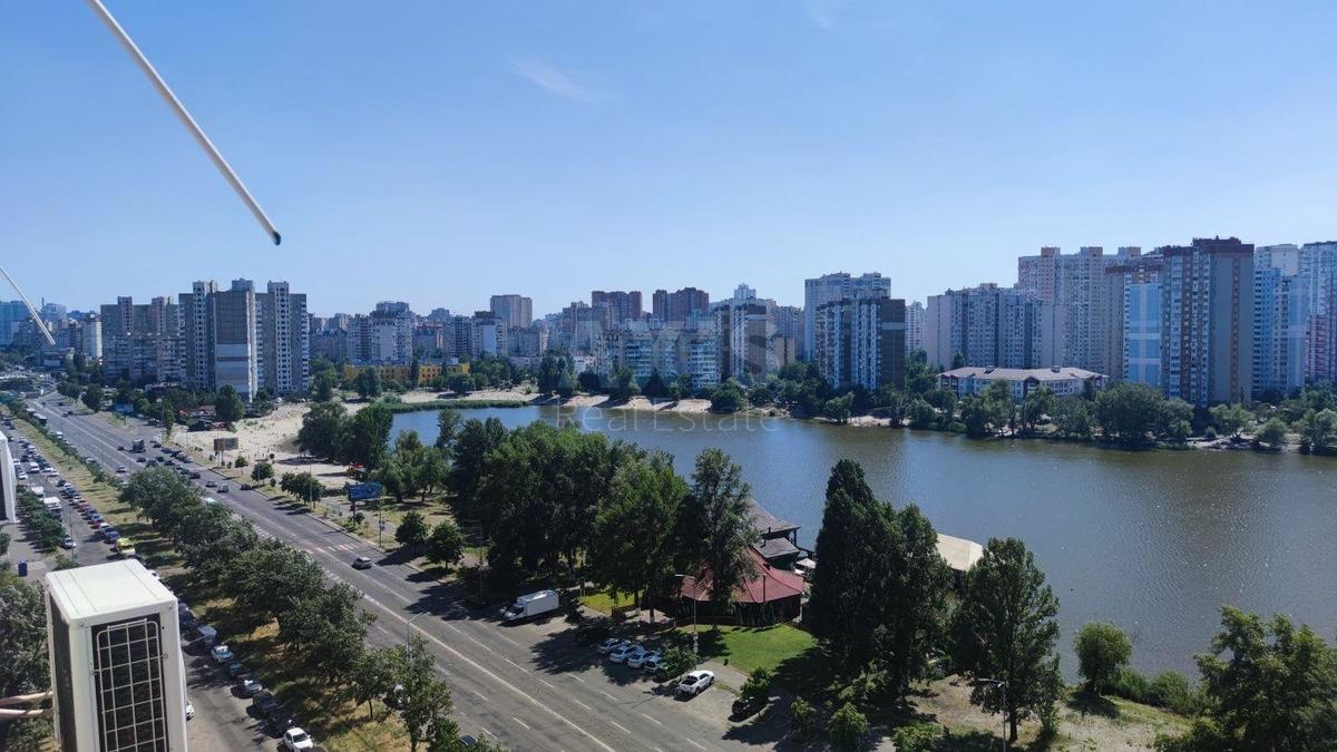 2к квартира ул. Ревуцкого 510