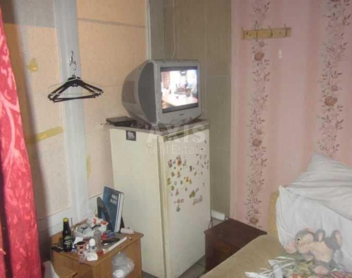 Service object vul. Kyrylivs'ka 126/2, 385m21