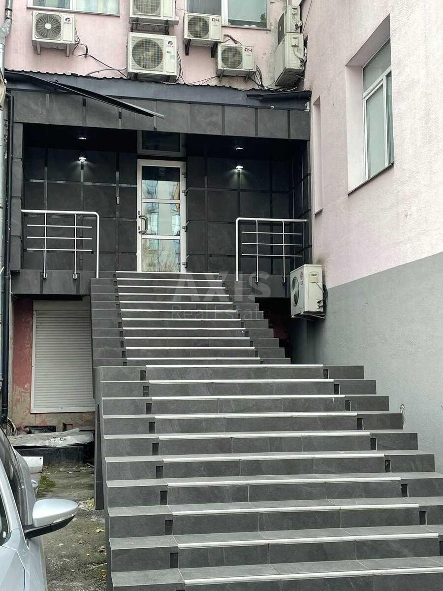 Trade object vul. Surykova 3А, 330m259574