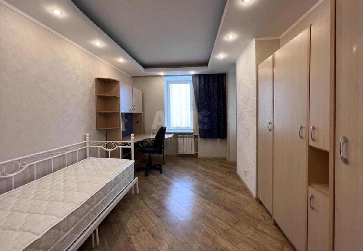 4k apartment pr-t Tychyny Pavla 16/24