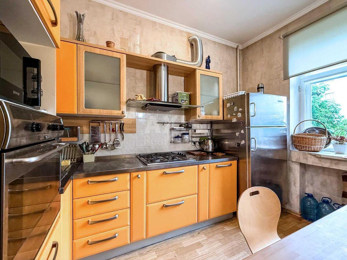2k apartment vul. V'jacheslava Lypyns'kogo 3