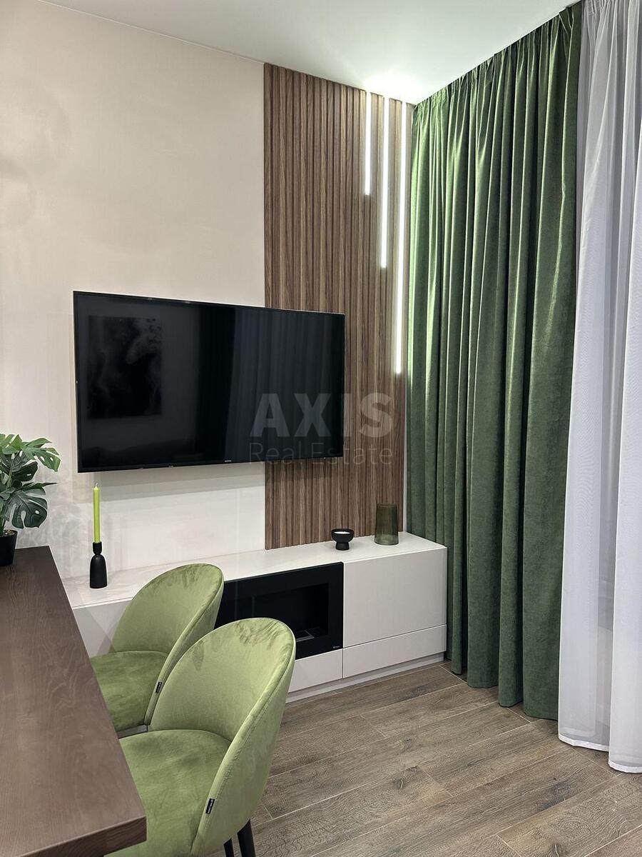 2k apartment vul. Hohlovyh Sim'i' 81