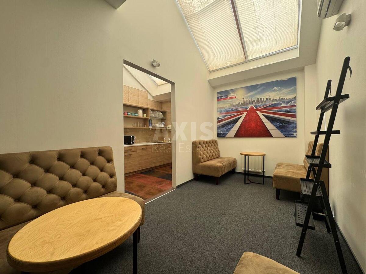 Office pr-t Peremogy 26, 468m2