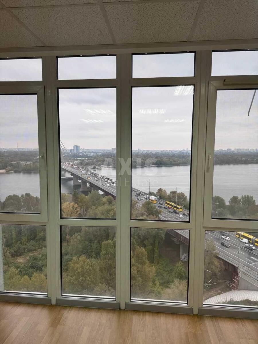 Office pr-t Volodimira Іvasyuka 2Д, 122m26121011