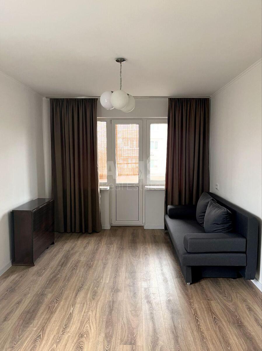 2k apartment pr-t Komarova Kosmonavta 20612261