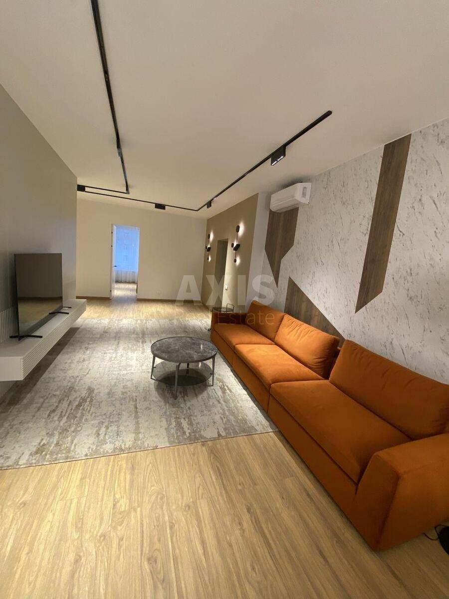 5k apartment vul. Buslivs'ka 1212