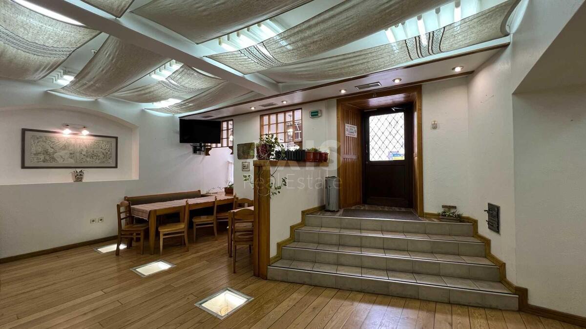 Trade object vul. Myhajlivs'ka 22, 213m2607978