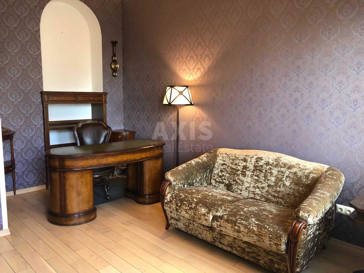 5k apartment vul. Kruglouniversytets'ka 3-5