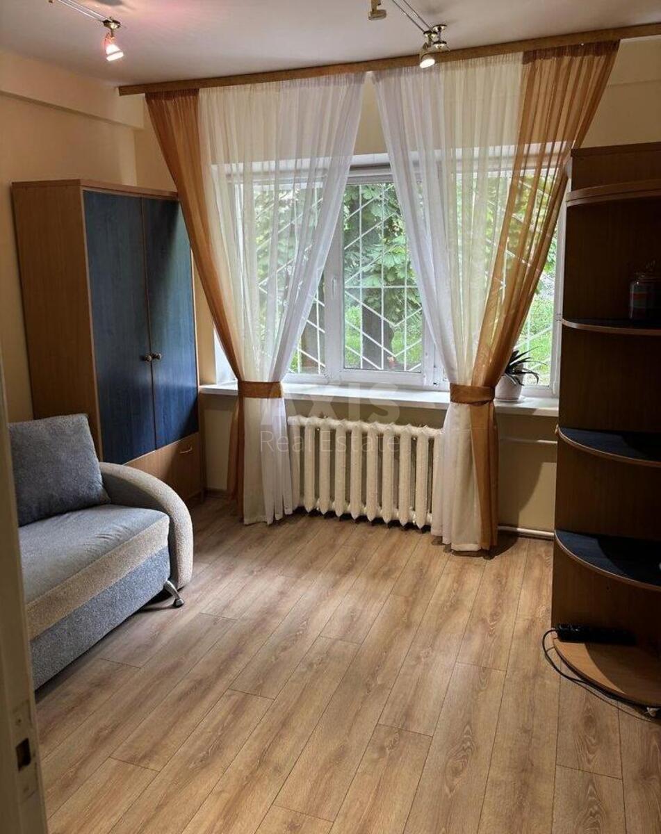 2k apartment vul. Doncja Myhajla 23Б4