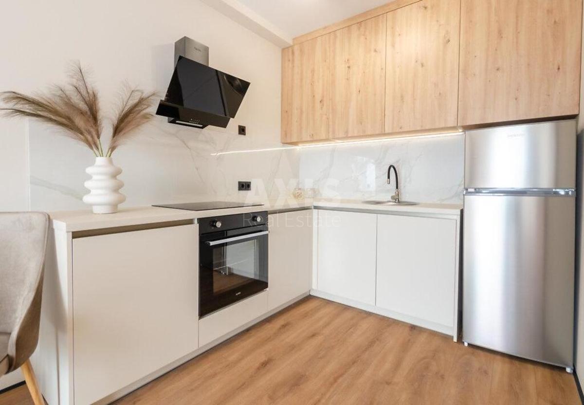 2k apartment vul. Myhajla Maksymovycha 28Е2