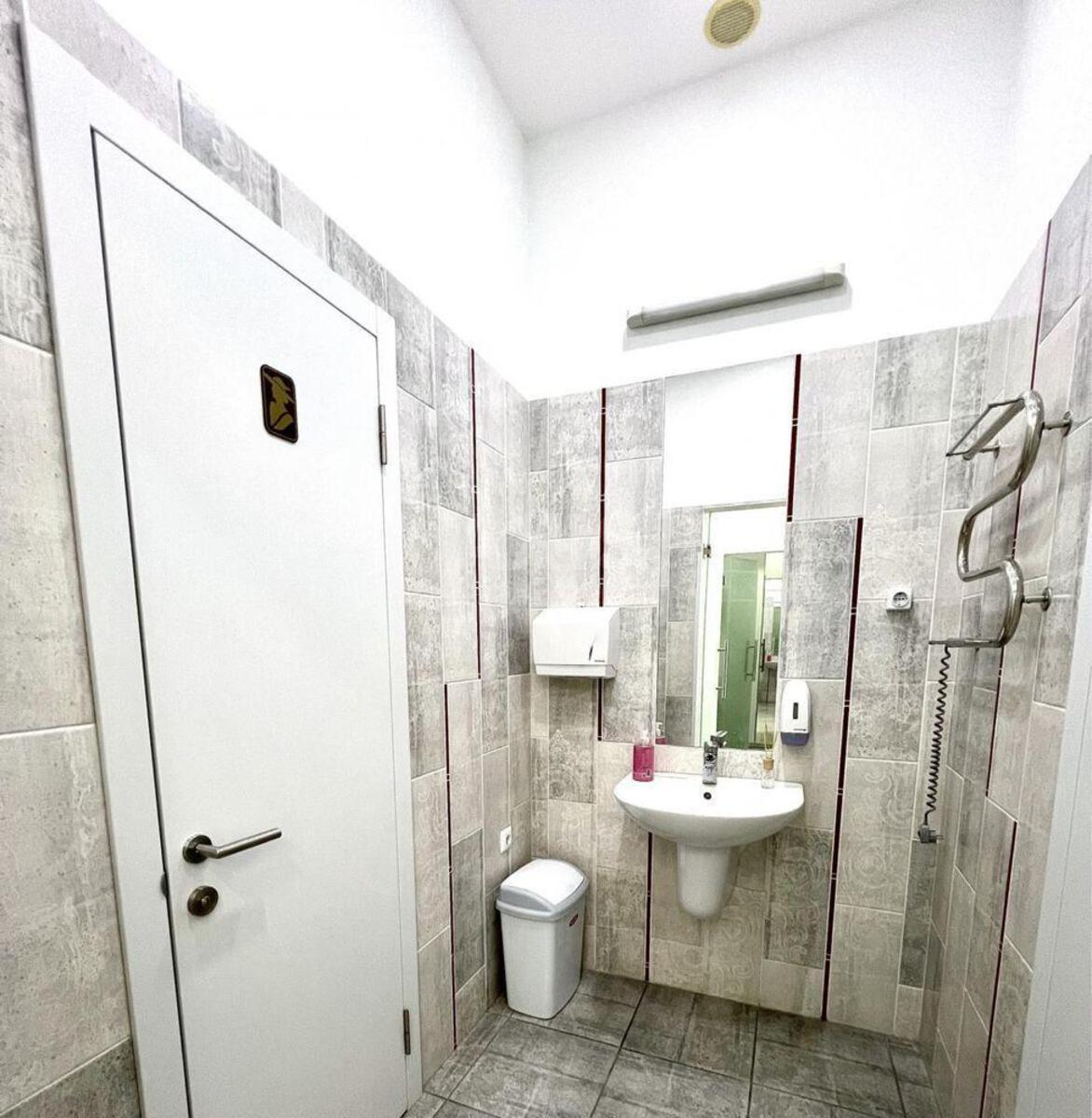 Office uzv. Klovs'kyj 7, 160m27