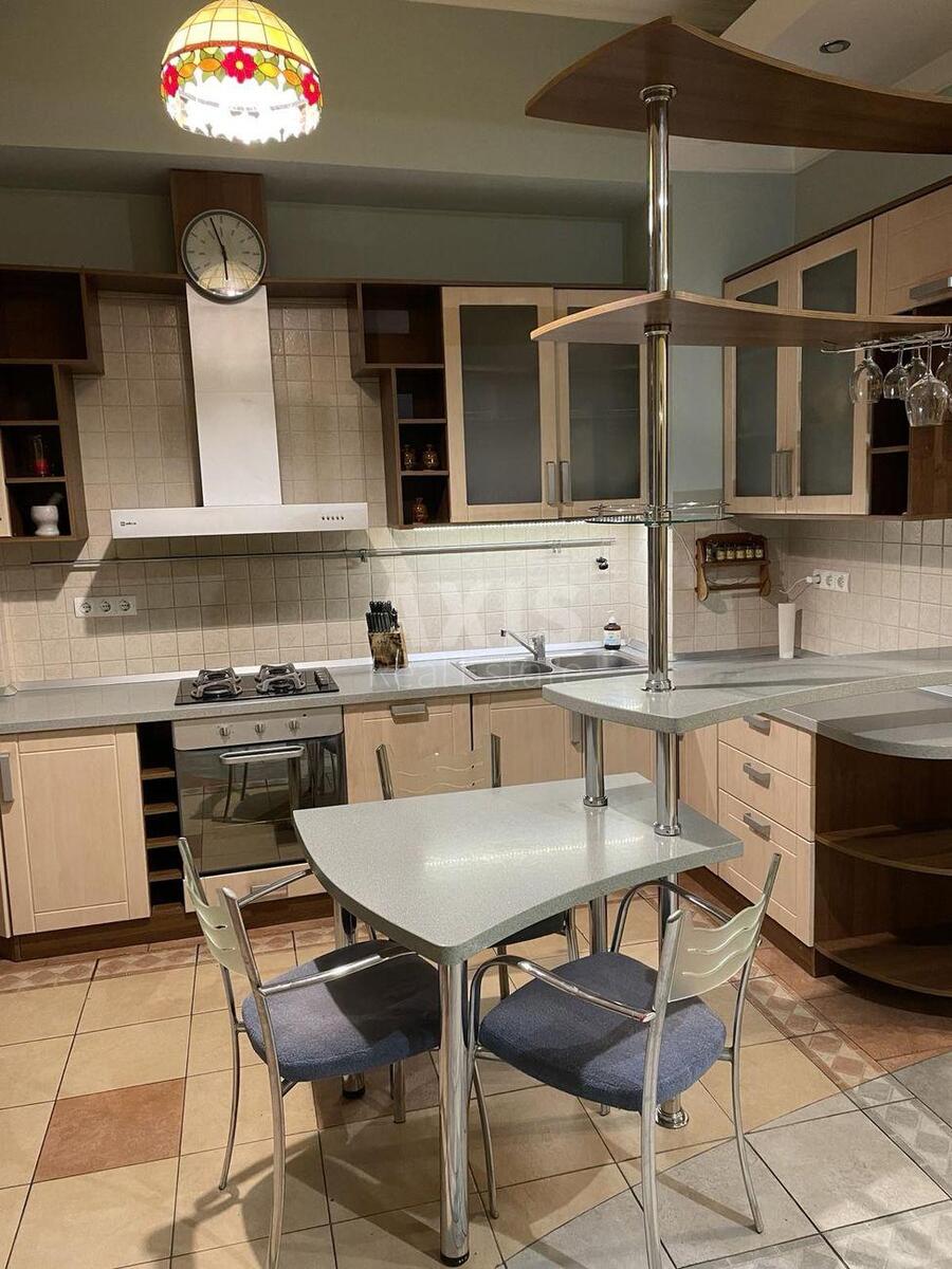 1k apartment vul. Tolstogo 25