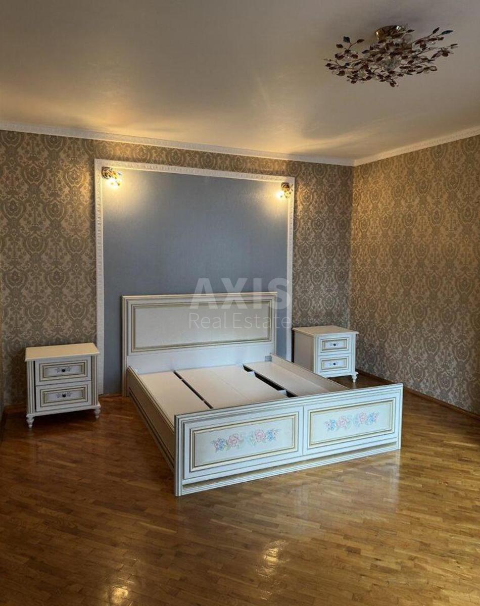 2k apartment vul. Yulia Zdanovska 46/15