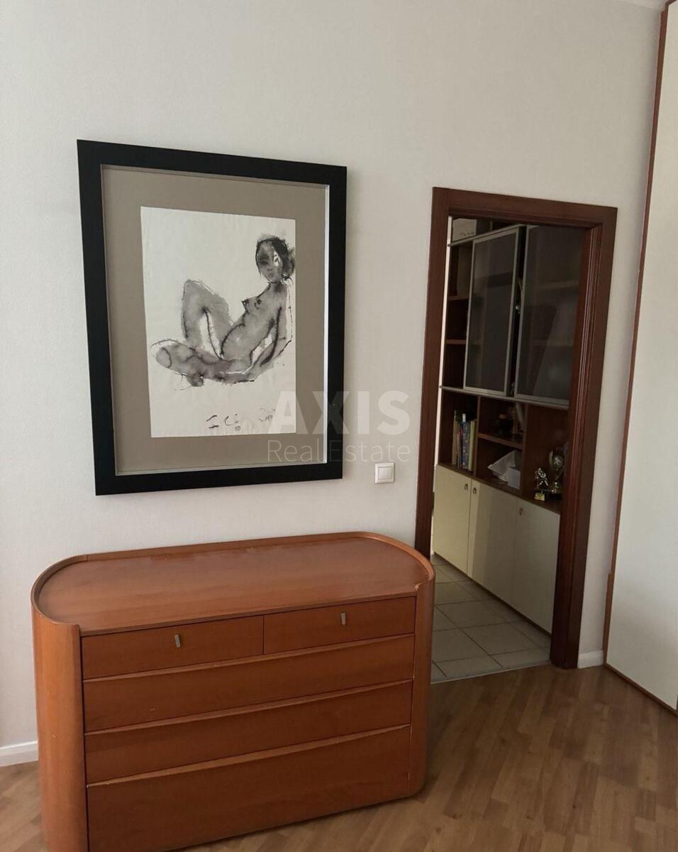 3k apartment vul. Tarasivs'ka 18599824