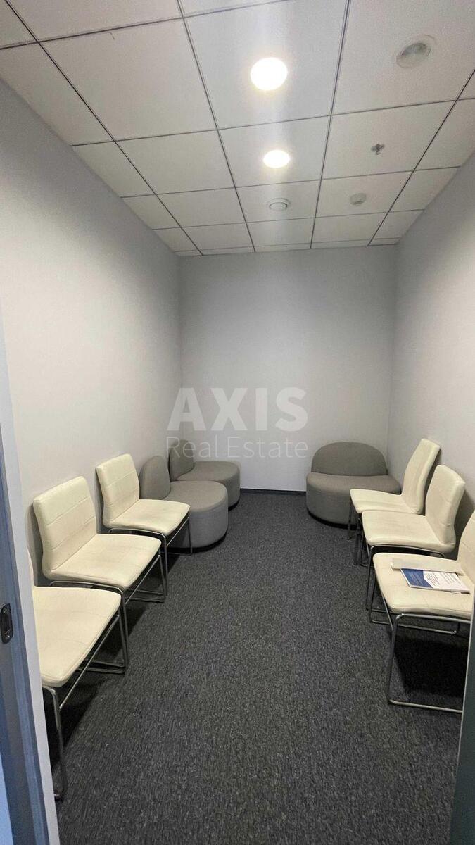 Office pl. Sportyvna 1А, 350m27