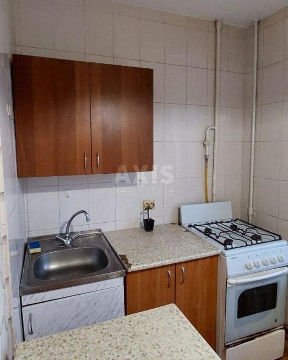 1k apartment vul. Bogatyrs'ka 8