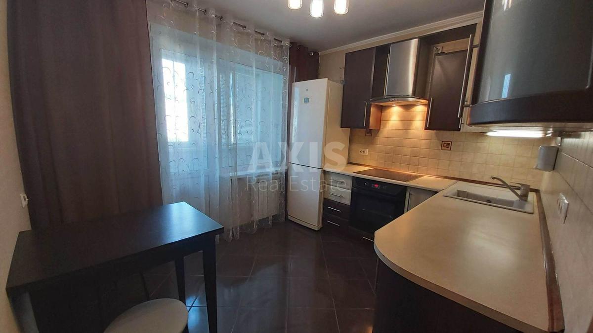 1k apartment pr-t Glushkova Akademika 180
