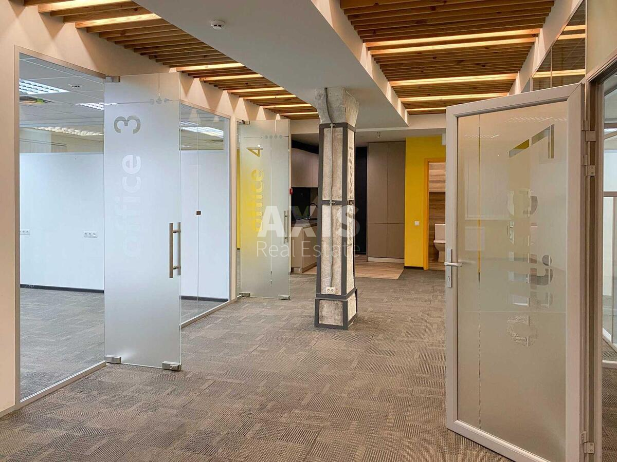 Об'єкт сервісу вул. Велика Житомирська 38Б, 800м2