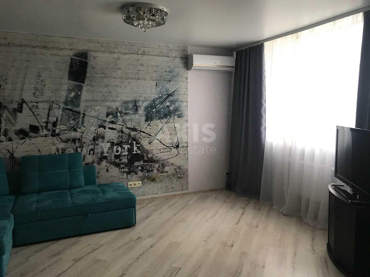 1k apartment vul. Voskresens'ka 143