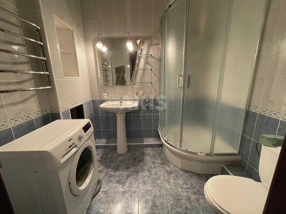 1k apartment pr-t Bazhana Mykoly 265