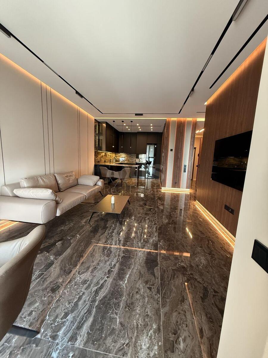 3k apartment vul. Dragomyrova Myhajla 14А576453