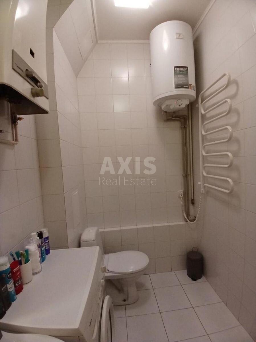 1k apartment vul. Mezhygirs'ka 562