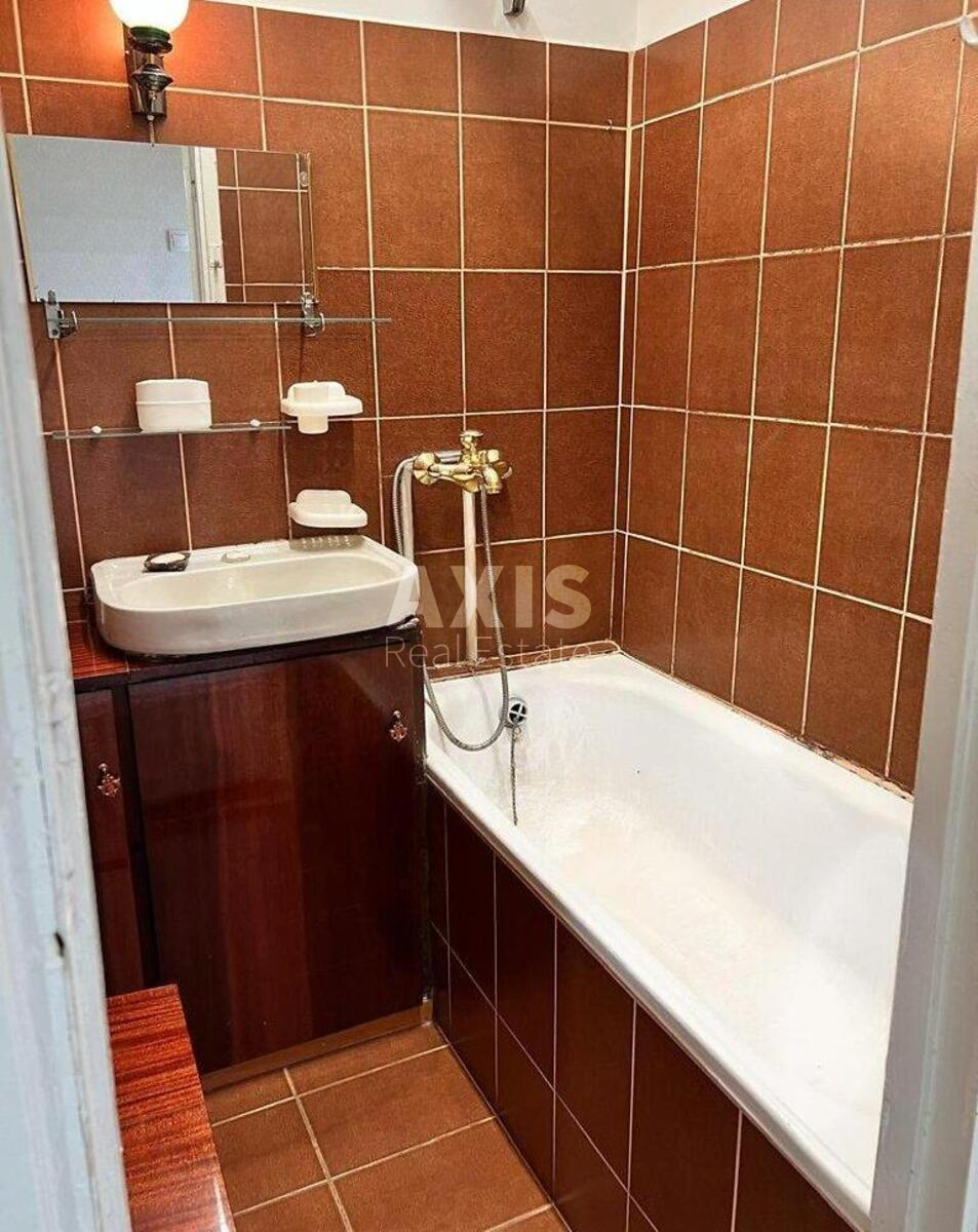 2k apartment vul. Symyrenka 56
